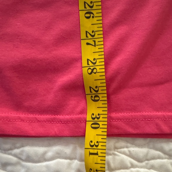 Buc-ee’s Pink Graphic Short Sleeve Tee - Picture 9 of 9